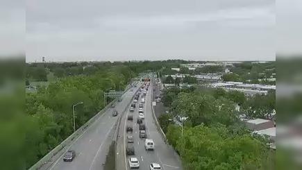 Traffic Cam New York › East: I-278 at G.C.P./Connector at 31st Avenue Player