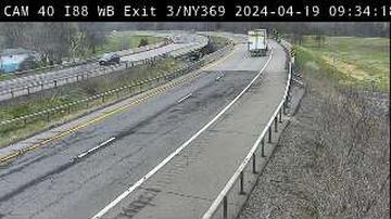 Traffic Cam Port Crane › West: I-88 at VMS 10 Exit 3 -NY 369 Player