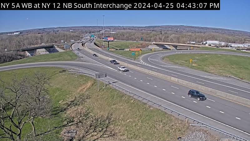 Traffic Cam City of Utica › West: NY 5A WB at NY 12 NB South Interchange, Utica Player