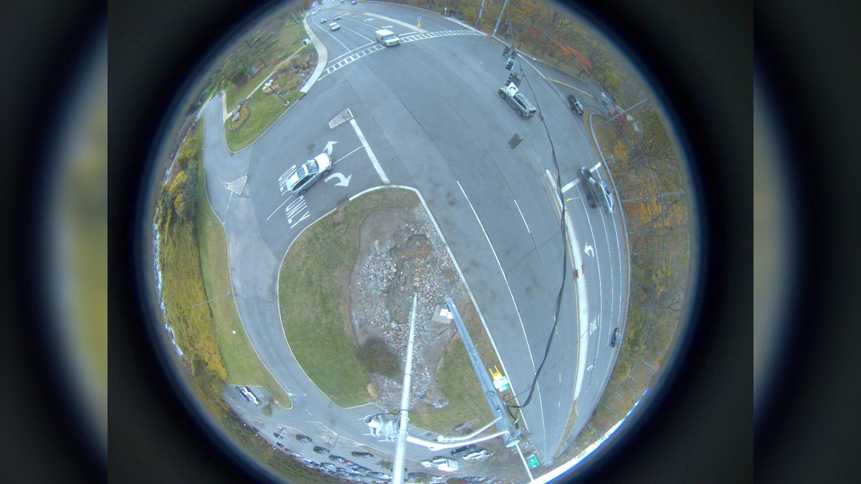 Traffic Cam Harrison › North: Mamaroneck Ave & Saxon Woods Pk Player