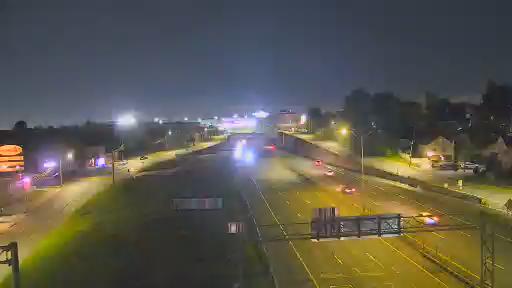 Traffic Cam Yonkers › North: I-87 at Interchange - Mile Square Road Player