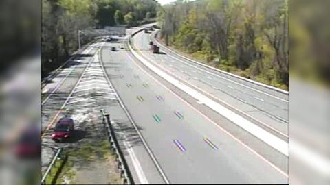 Traffic Cam Worthington › North: I-87 at Interchange 7A (Saw Mill River Parkway) Player
