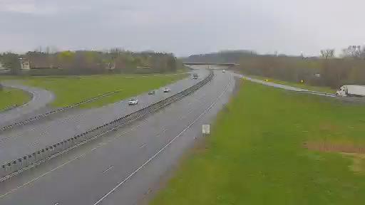 Traffic Cam West Hill › East: I-90 at Interchange 25A (Schenectady/Binghamton/I-88) Player