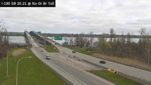 Traffic Cam Sandy Beach › South: I-190 at the Niagara Toll Barrier (Base of the North Grand Island Bridge) Player