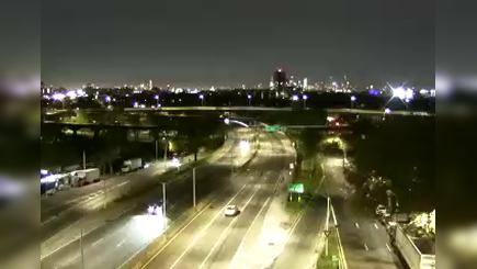 Traffic Cam New York › West: I-495 at Lawrence Street Player