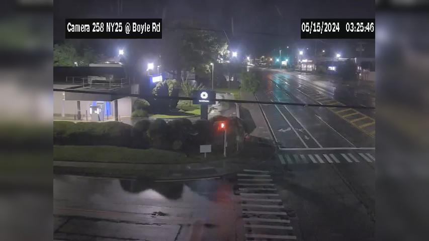 Traffic Cam Lake Grove: NY 25 Westbound at Boyle Road Player