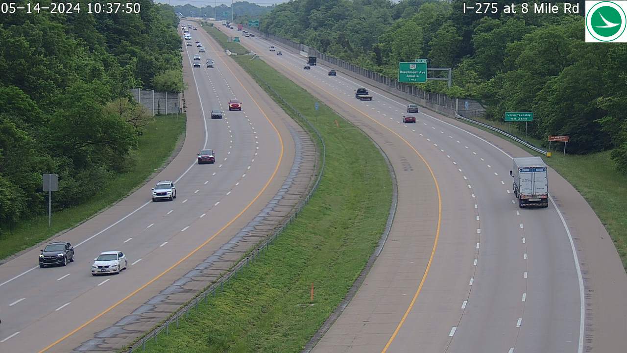 Traffic Cam I-275 at Eight Mile Rd Player