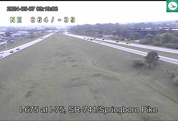 Traffic Cam I-675 at I-75, SR-741/Springboro Pike Player
