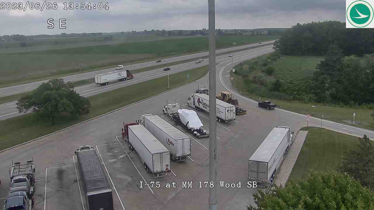 Traffic Cam I-75 SB Wood county rest area Player