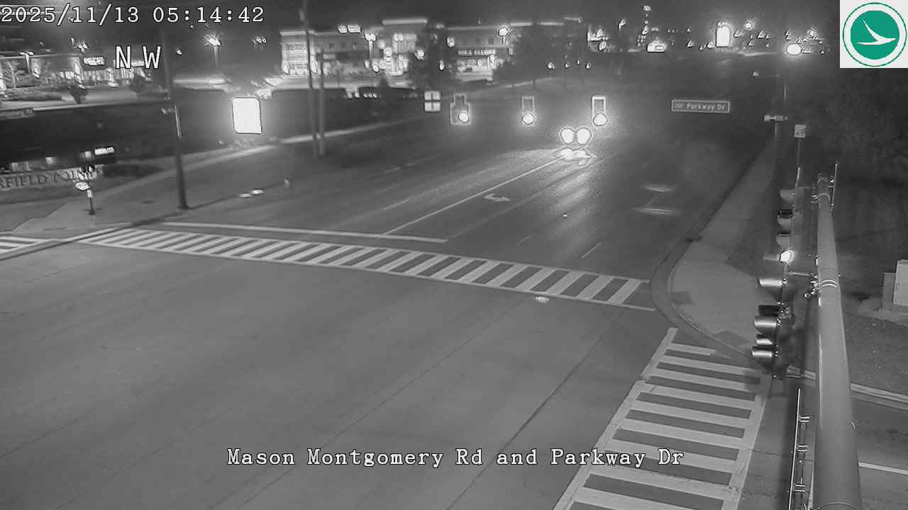 Traffic Cam Mason Montgomery Rd & Parkway Dr Player