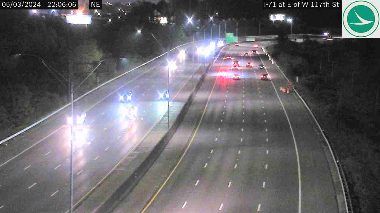 Traffic Cam I-71 at E of W 117th St Player