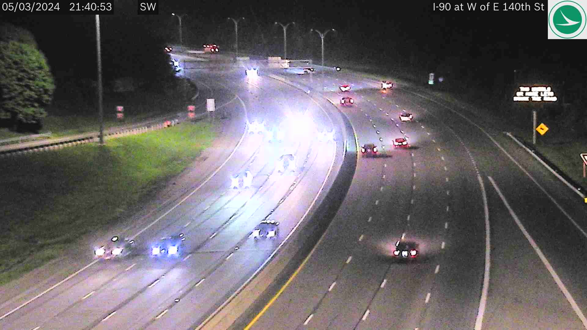 Traffic Cam I-90 at W of E 140th St Player