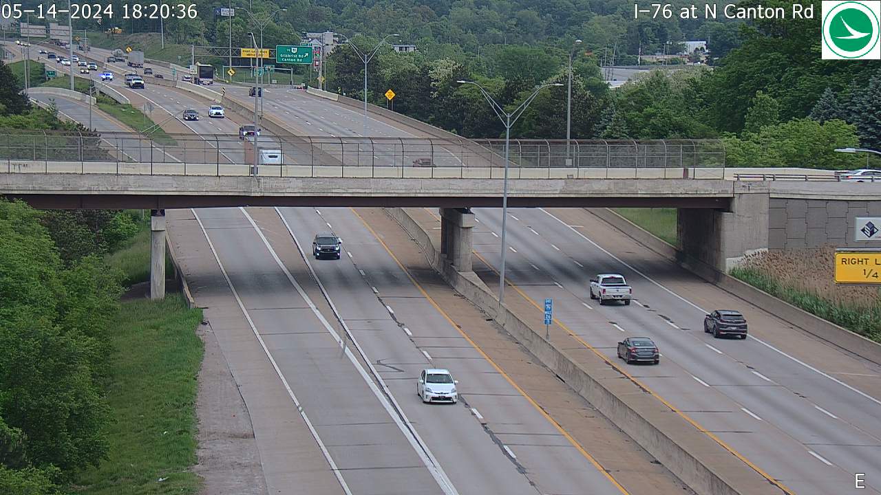 Traffic Cam I-76 at N Canton Rd Player