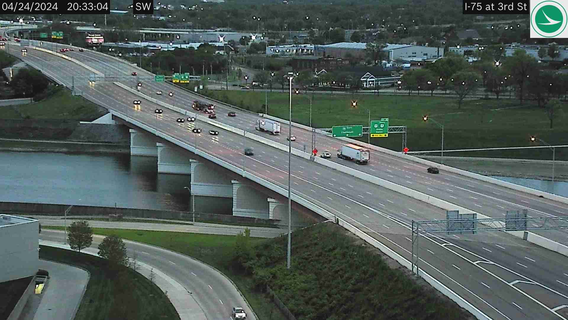Traffic Cam I-75 at 3rd Street / Montgomery County Building Player