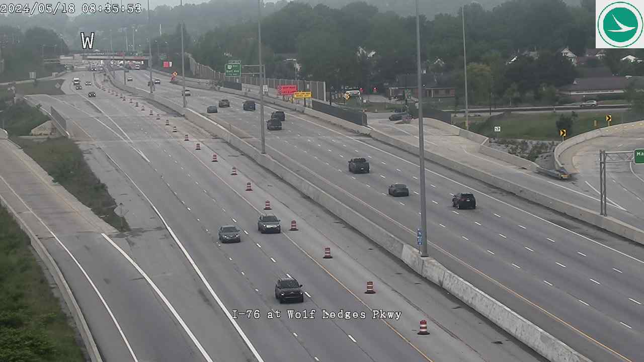 Traffic Cam I-76 at Wolf Ledges Pky Player