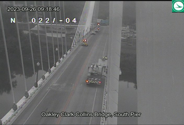 Oakley Clark Collins Bridge, South Pier Traffic Camera