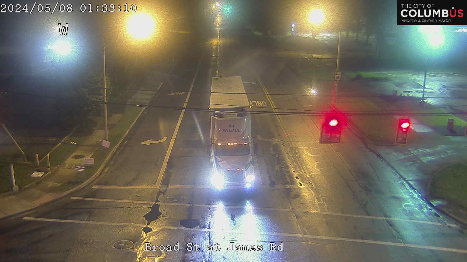 Traffic Cam Broad St at James Rd Player