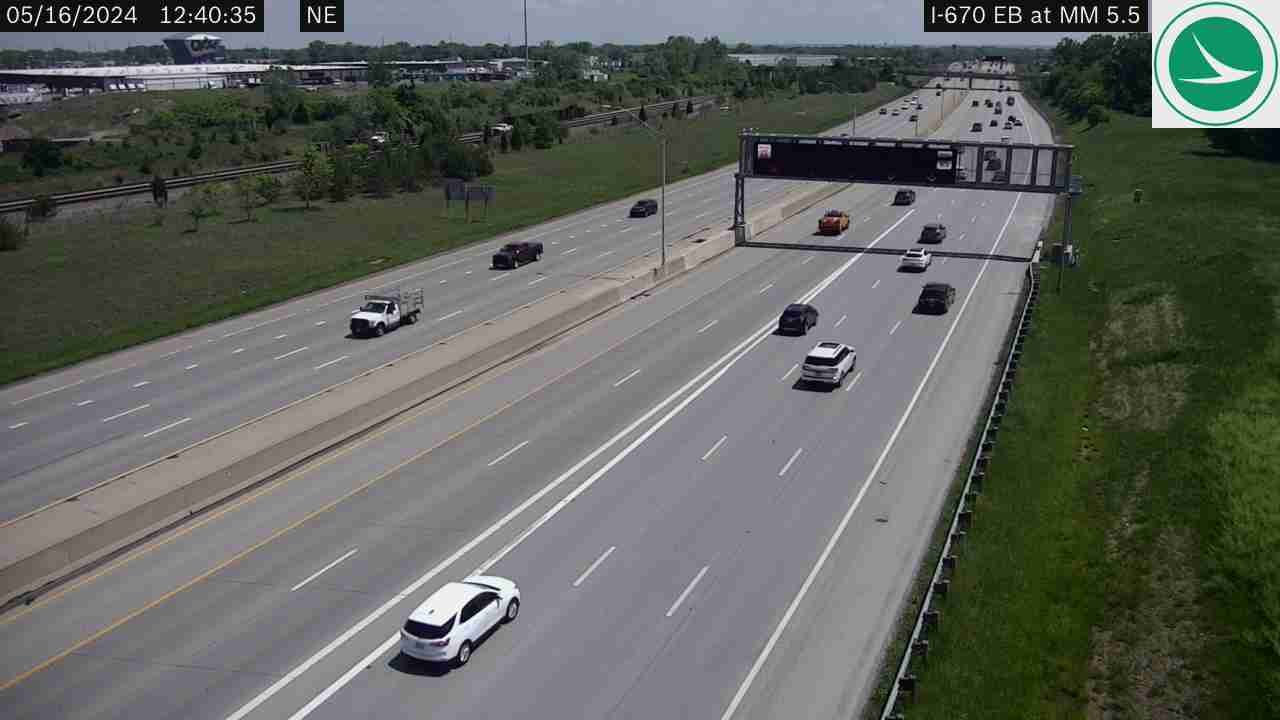 Traffic Cam I-670 EB at MM 5.5, W of Joyce Ave Player