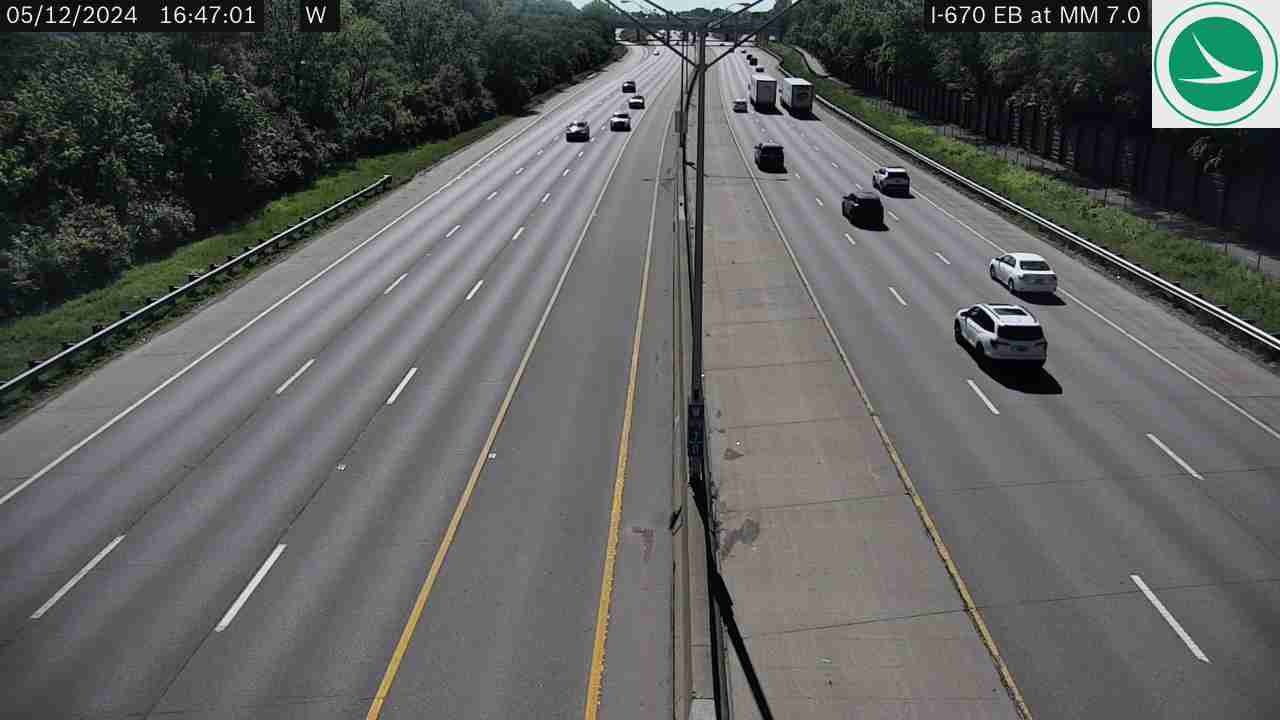 Traffic Cam I-670 EB at MM 7.0, W of Nelson Rd Player