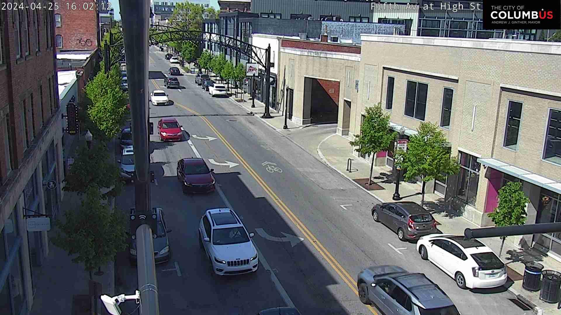 Dennison Place: City of Columbus) High St at Fifth Ave Traffic Camera