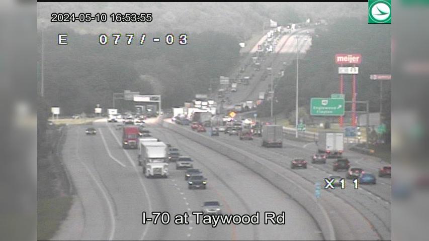 Traffic Cam Englewood: I-70 at Taywood Rd Player