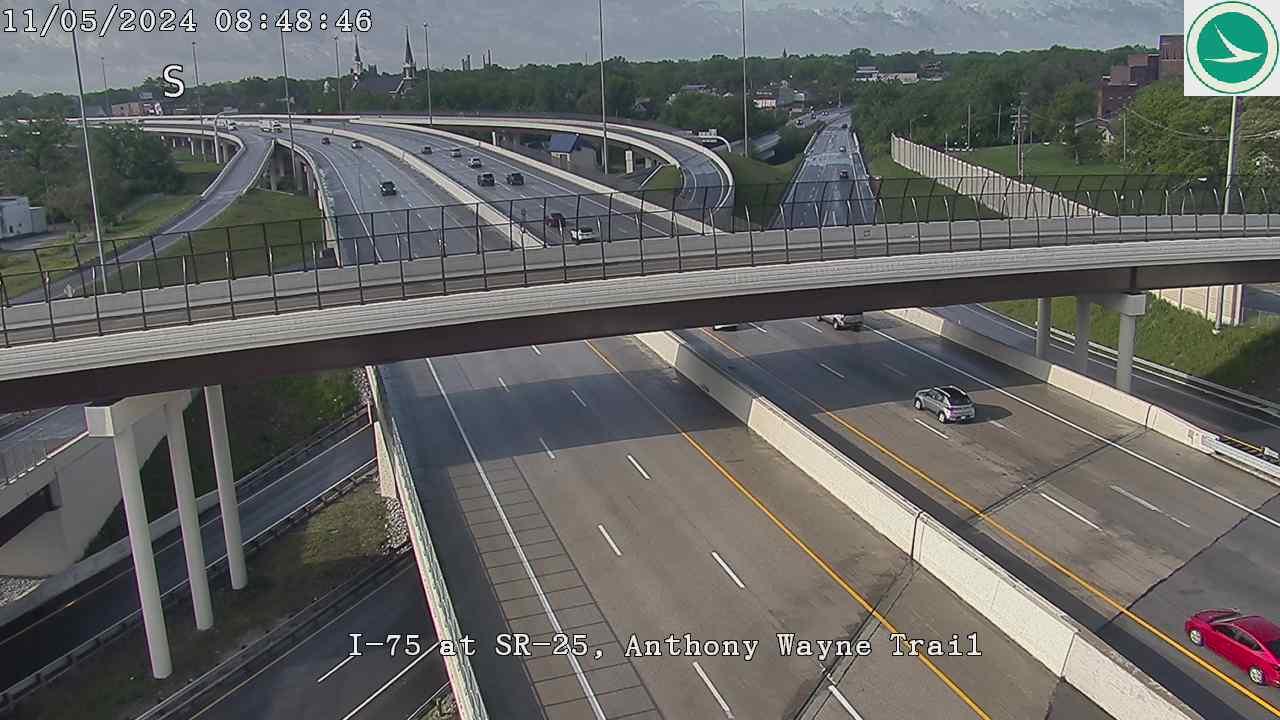 Toledo: I-75 at SR-25, Anthony Wayne Trail Traffic Camera