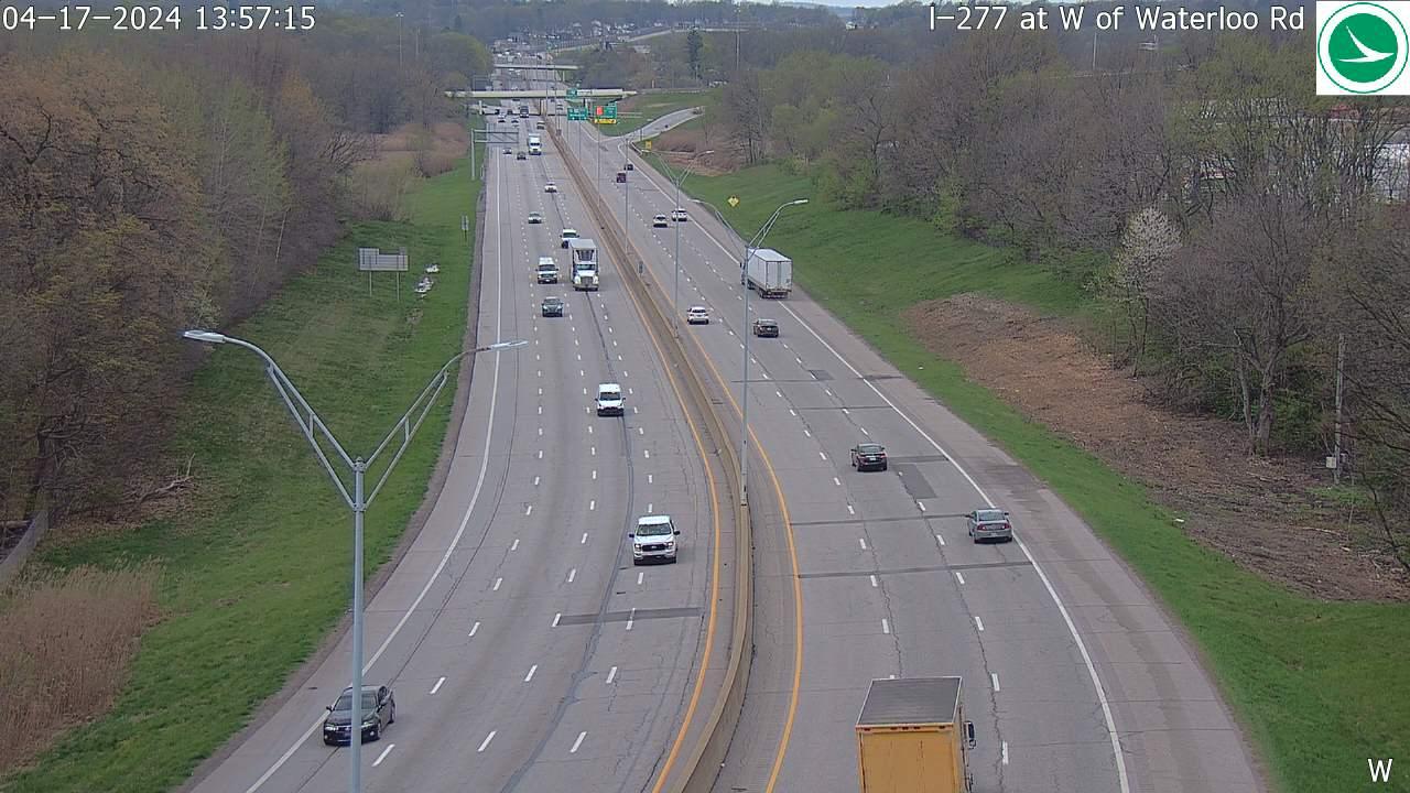 Akron: I-277 W of Waterloo Rd Traffic Camera