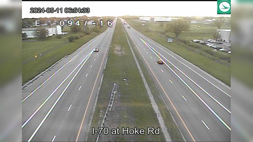 Traffic Cam Englewood: I-70 at Hoke Rd Player