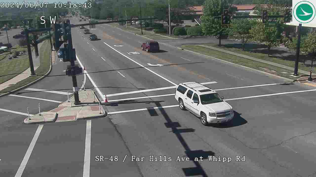 Traffic Cam Centerville Historic District: SR-48/Far Hills Ave at Whipp Rd Player