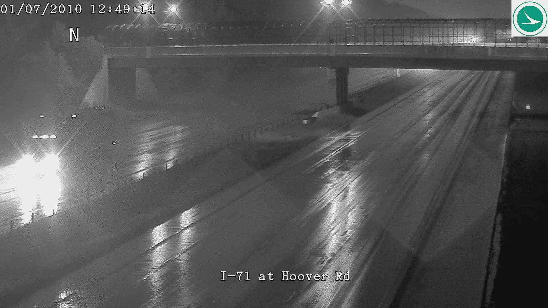 Traffic Cam Grove City: I-71 at Hoover Rd Player