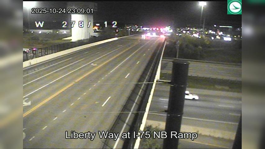 Traffic Cam Wetherington: D08-Signal Liberty Way at I-75 NB Ramp Player