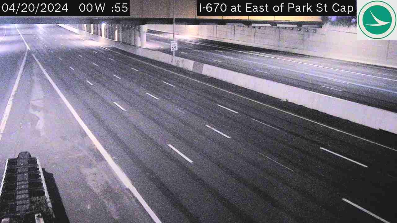 Traffic Cam Park Street District: I-670 at East of Park St Cap Player
