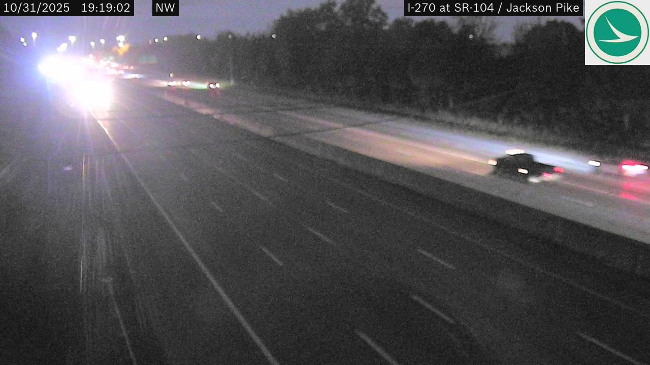 Traffic Cam Grove City: I-270 at SR-104 - Jackson Pike Player