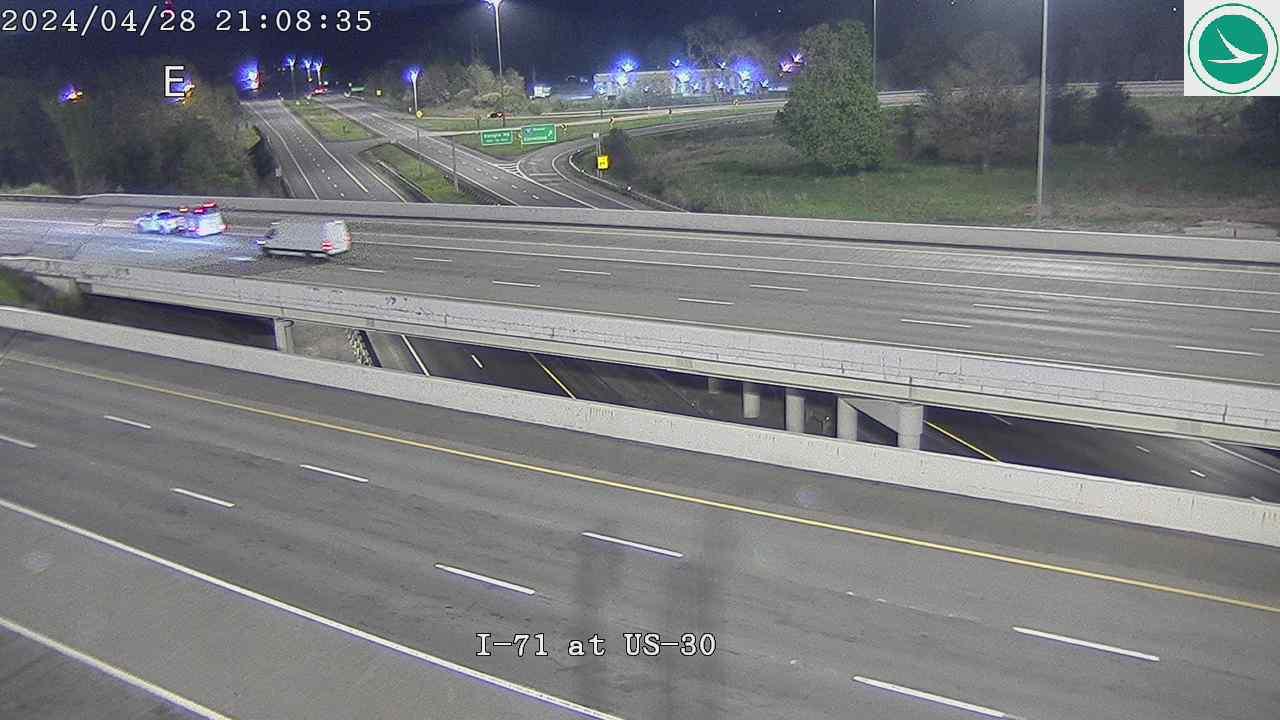 Traffic Cam Sites Lake Cottage Area: I-71 at US-30 Player