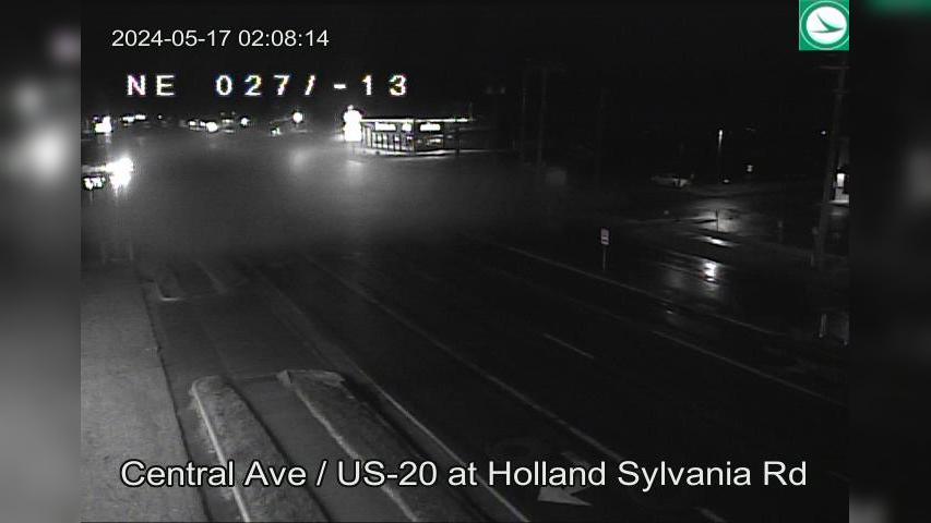 Traffic Cam Hunting Creek: Central Ave - US-20 at Holland Sylvania Rd Player