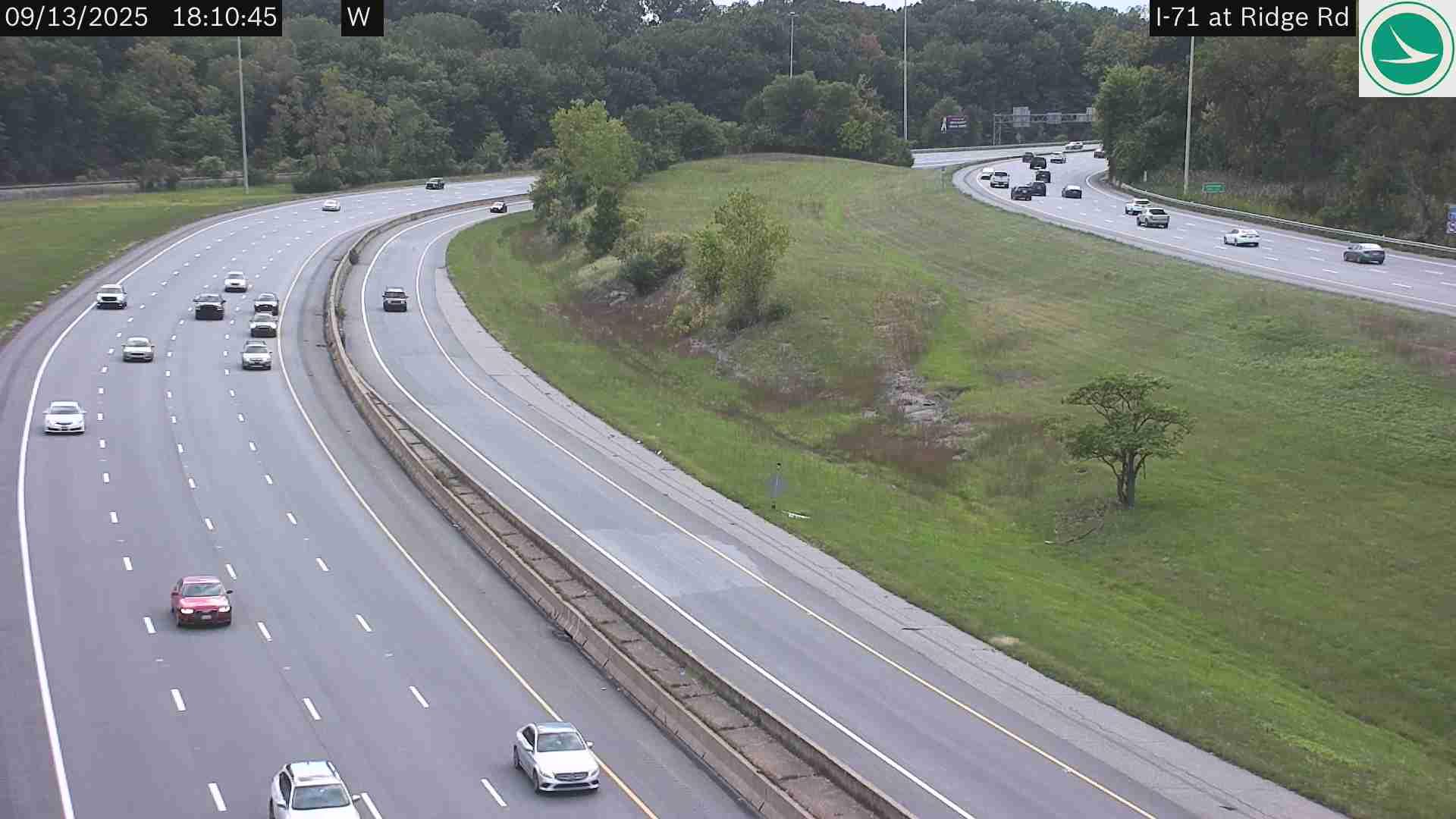 Traffic Cam Brooklyn: I-71 at Ridge Rd Player