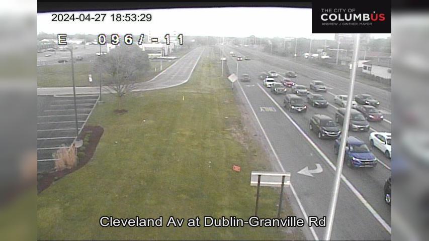 Traffic Cam Columbus: City of - SR-161/Dublin-Granville Rd at Cleveland Ave Player