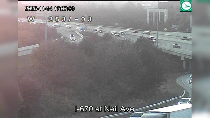 Traffic Cam Park Street District: I-670 at Neil Ave Player