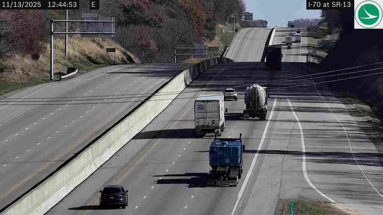 Traffic Cam Jacksontown: I-70 at SR-13 Player