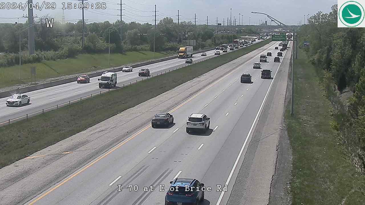 Traffic Cam Columbus: I-70 at East of Brice Rd Player