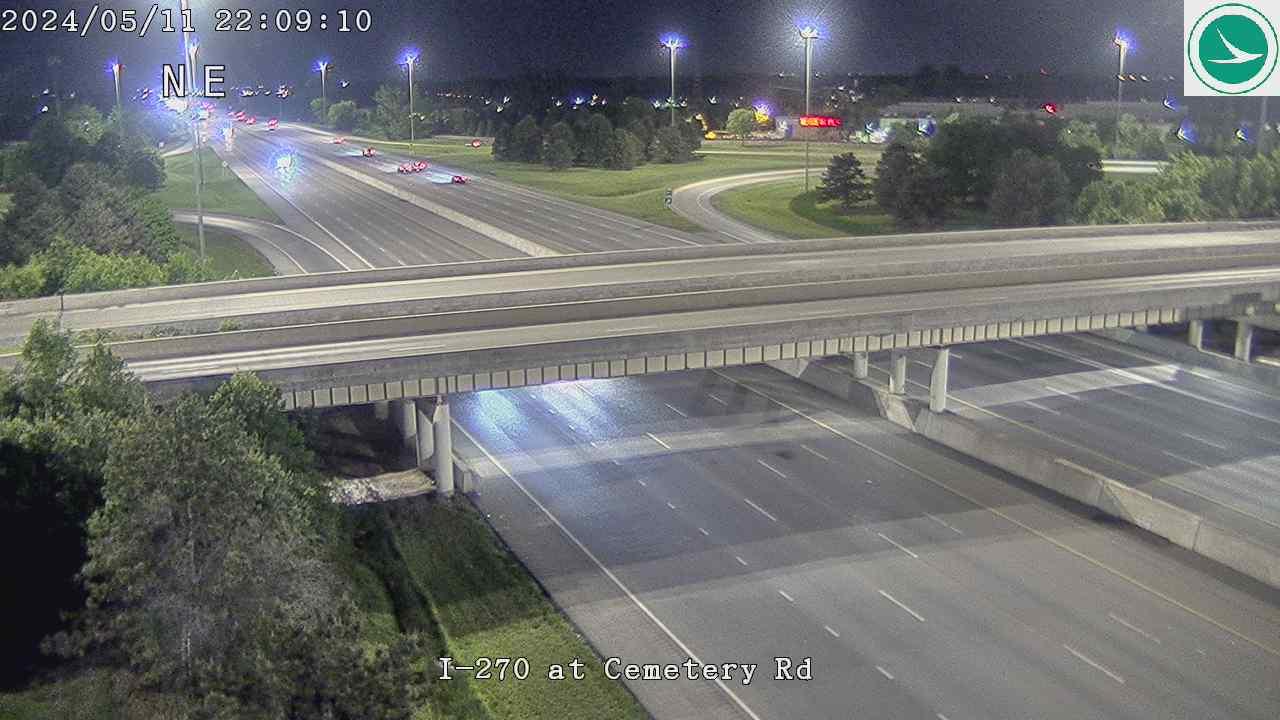 Traffic Cam Hilliard: I-270 at Cemetery Rd Player