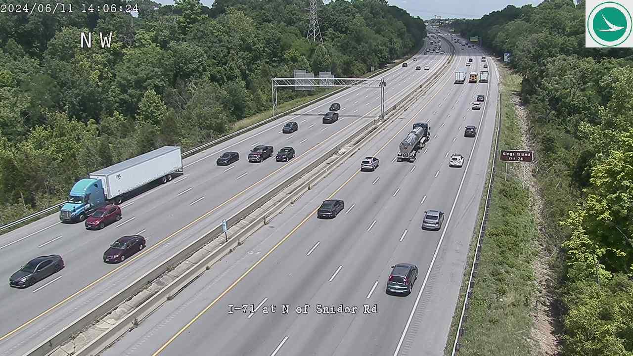 Traffic Cam Sixteen Mile Stand: I-71 at N of Snider Rd Player