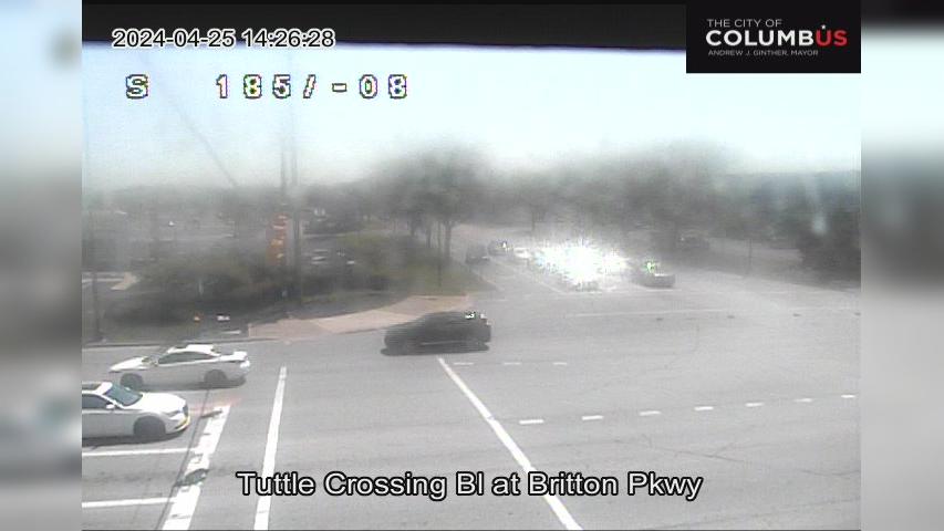 Traffic Cam Columbus: City of - Tuttle Crossing Blvd at Britton Pkwy Player
