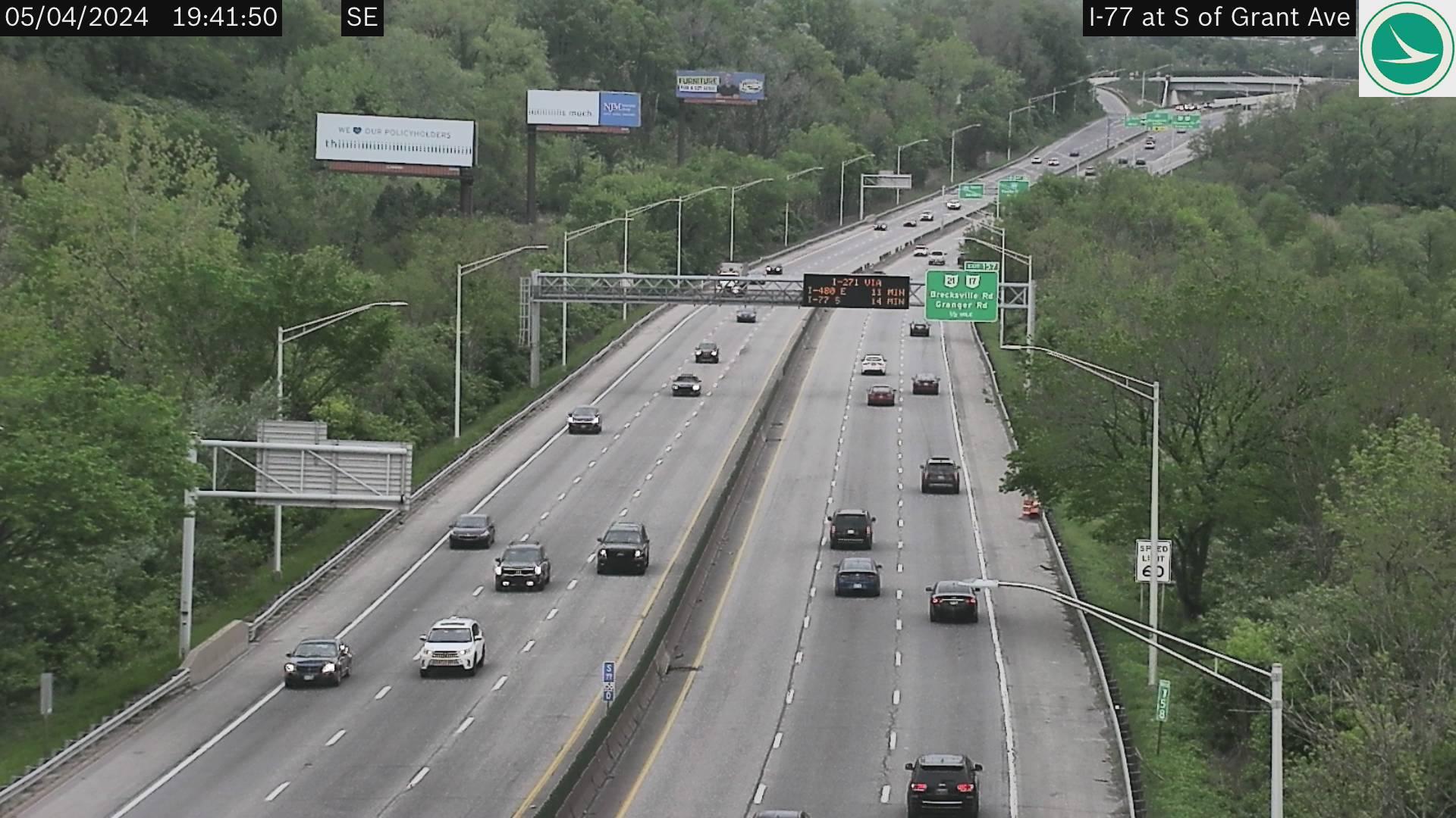 Cuyahoga Heights: I-77 at S of Grant Ave Traffic Camera