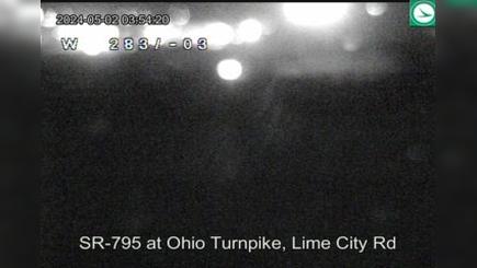 Traffic Cam Rossford: SR-795 at - Turnpike, Lime City Rd Player