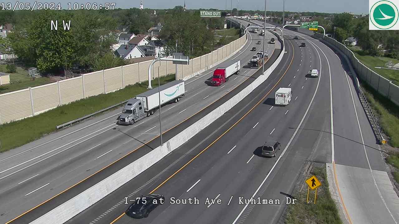Traffic Cam Toledo: I-75 at South Ave - Kuhlman Dr Player
