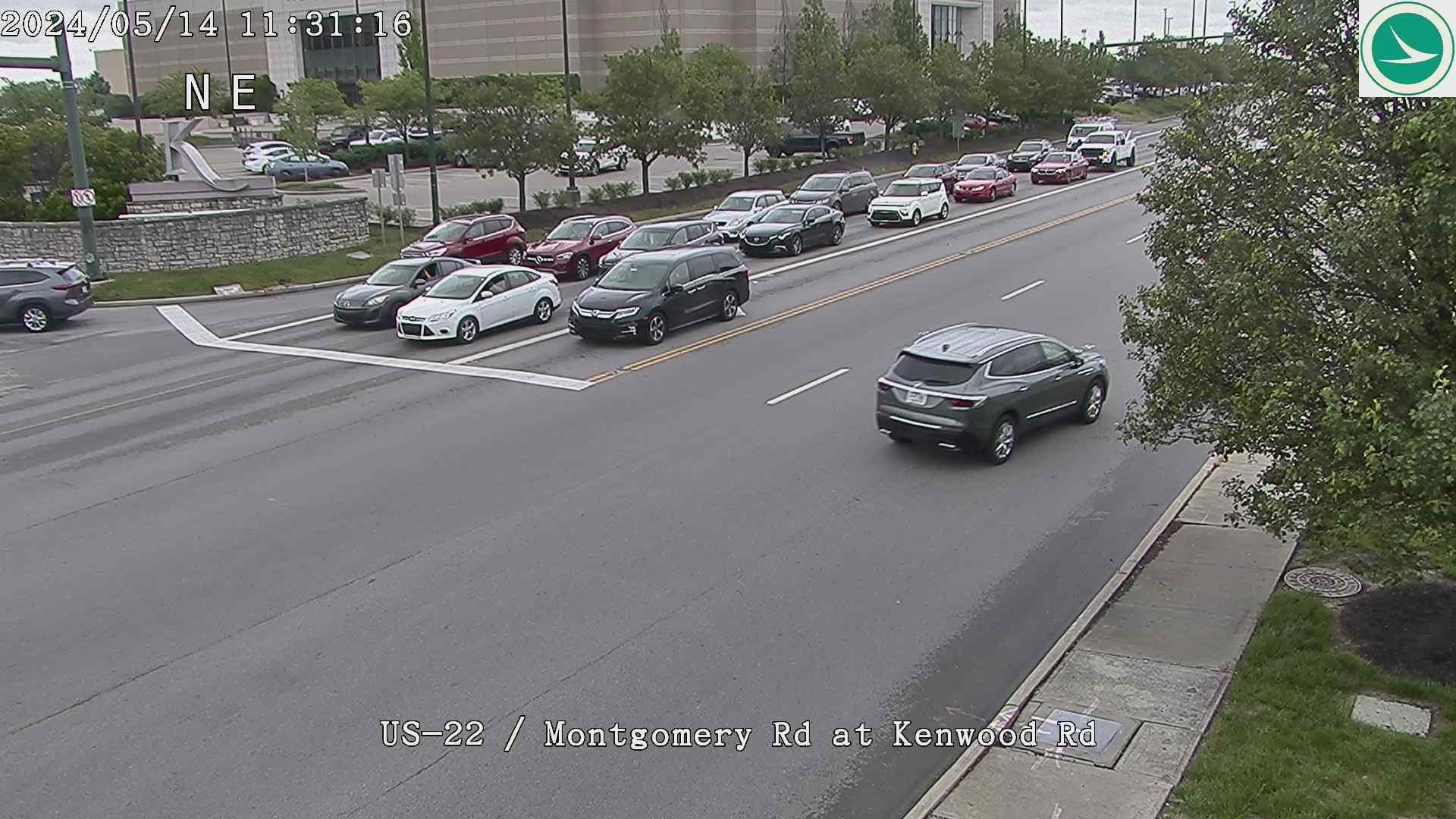 Traffic Cam Harewood Acres: US-22/Montgomery Rd at Kenwood Rd Player