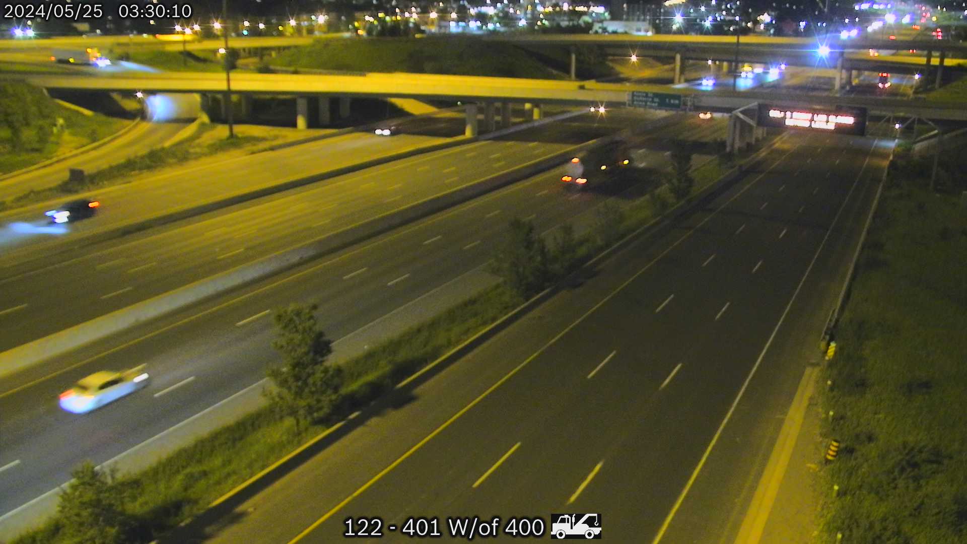 Traffic Cam Highway 401 near Highway 400 South Player