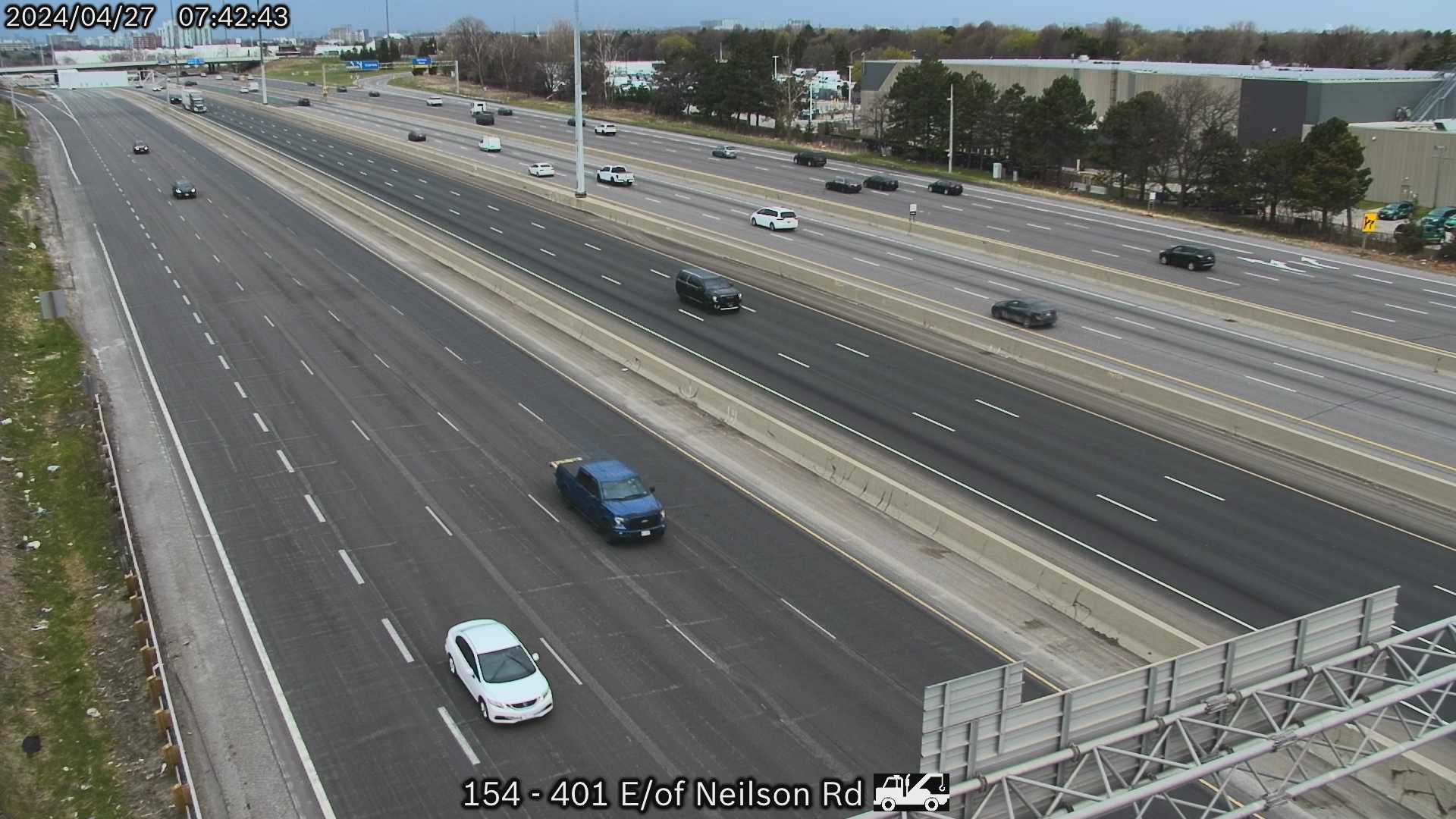 Traffic Cam Highway 401 east of Neilson Road Player