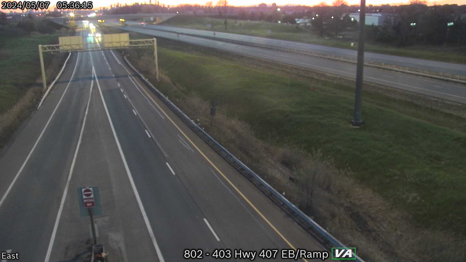 Highway 403 near 401/407 split Traffic Camera